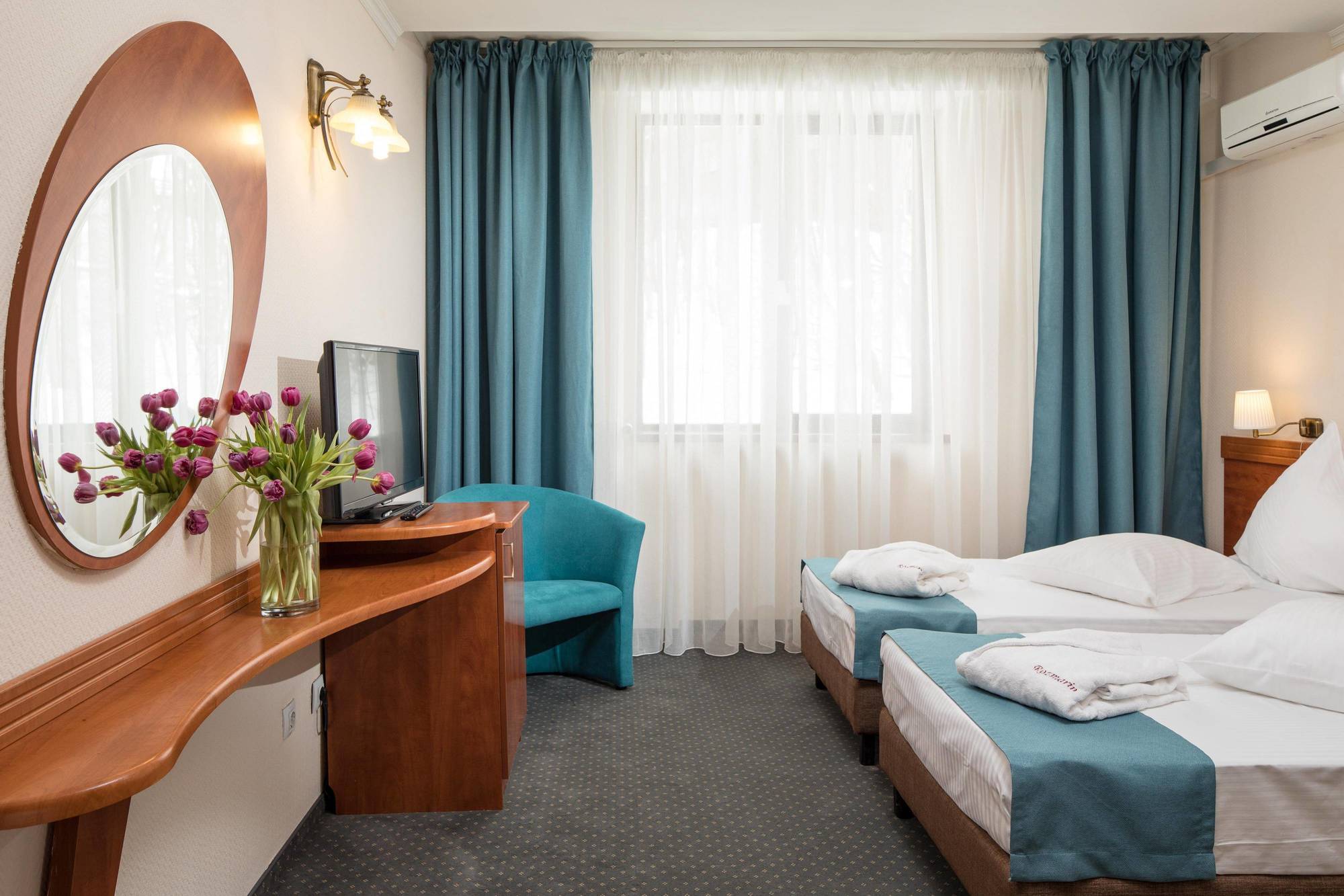 Hotel Rozmarin Predeal Buitenkant foto
