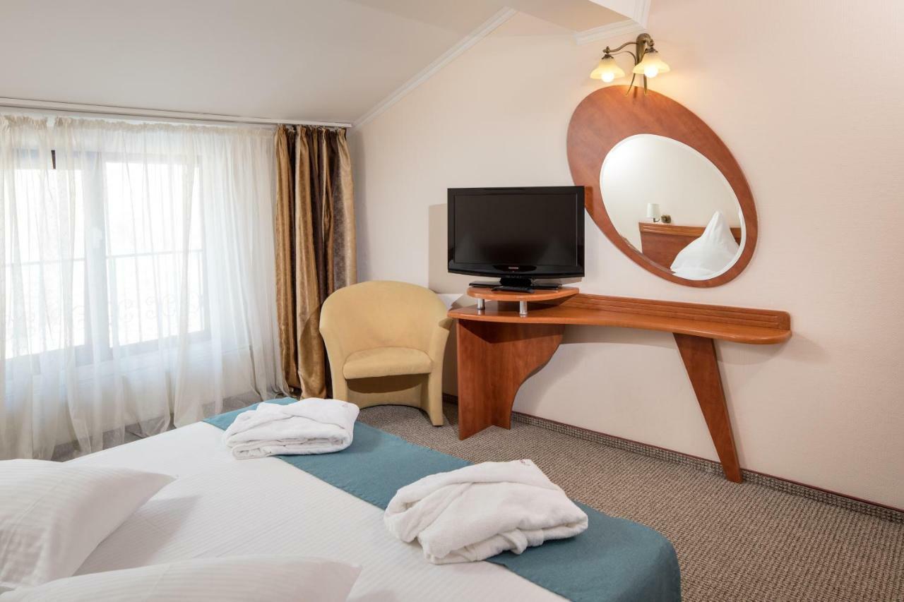 Hotel Rozmarin Predeal Buitenkant foto